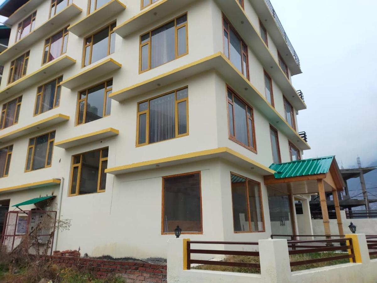 Lotus Inn Rohtang View Manāli Zewnętrze zdjęcie